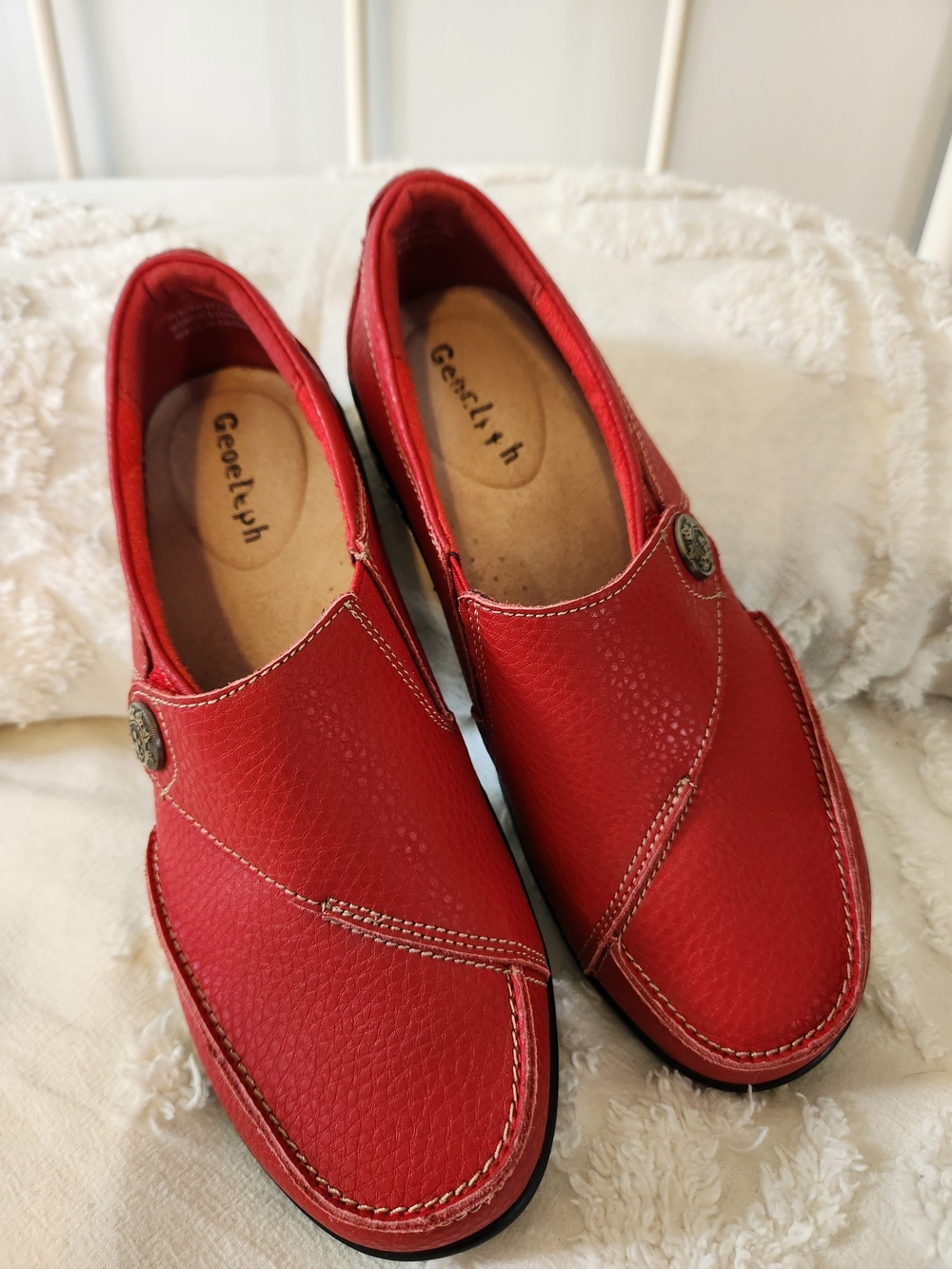 Geoeleph Red Slip-On Comfort Shoes SIZE 6